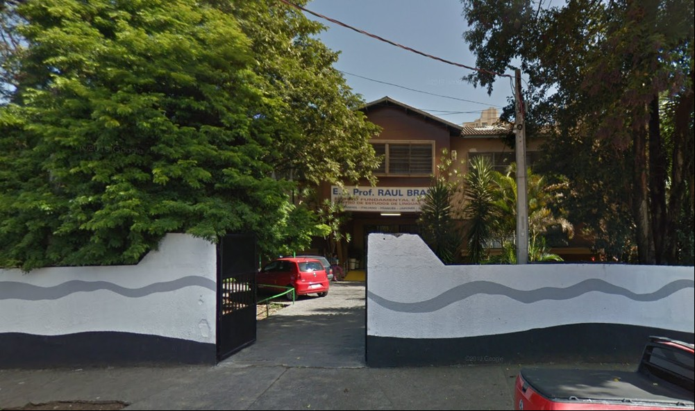 Escola Estadual Prof. Raul Brasil, em Suzano (SP)